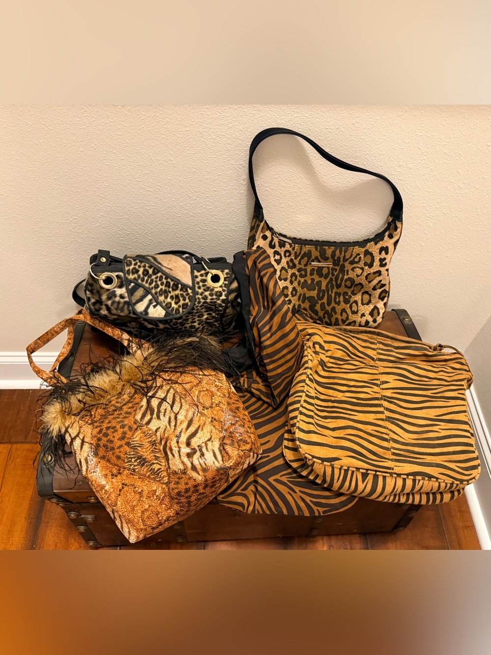 Animal Print Shoulder Bag Collection - Leopard & Tiger Patterned Women’s Bags